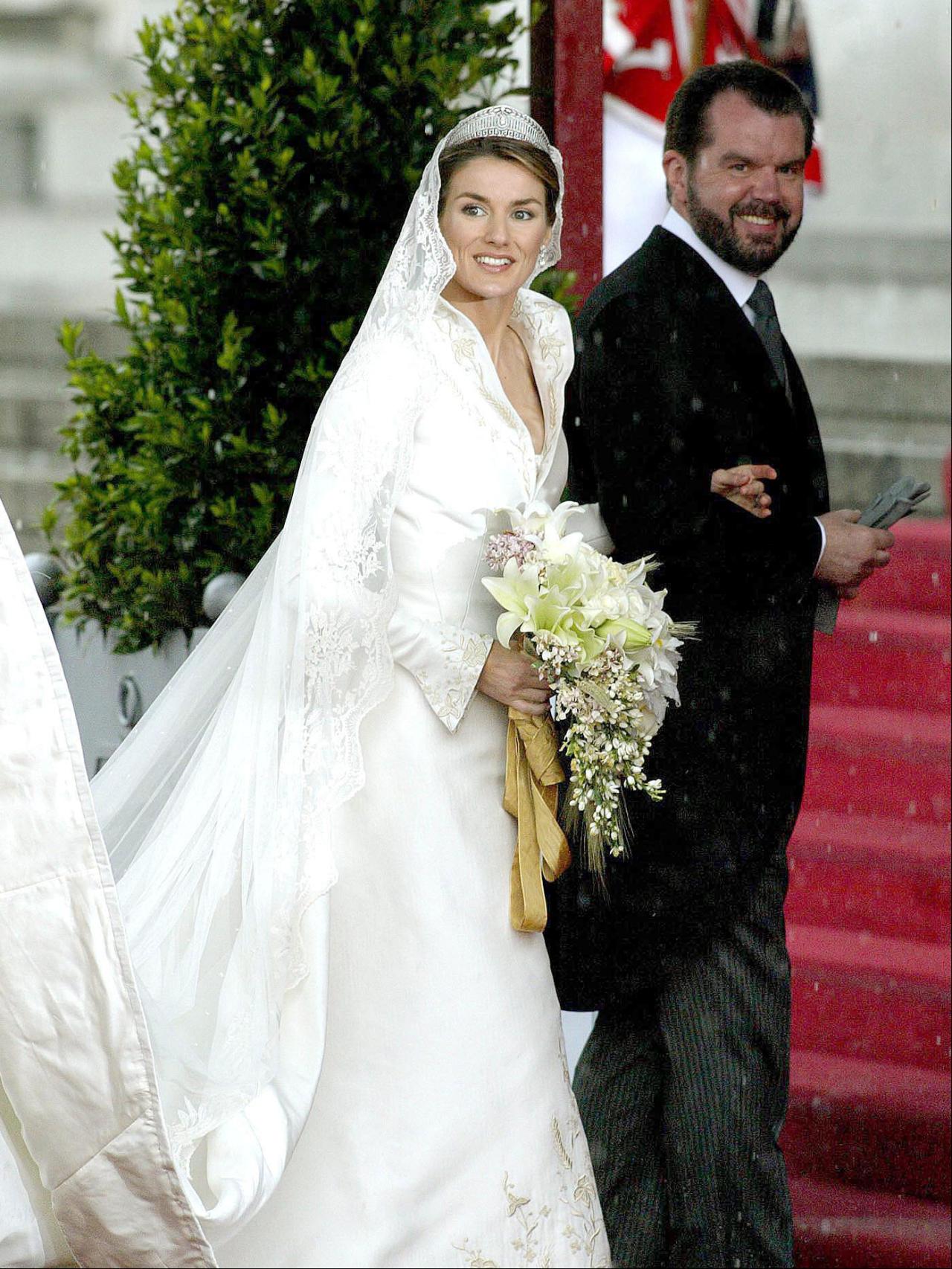 Jesús Ortiz, ejerciendo de padrino de su hijo en su boda con el entonces príncipe Felipe.