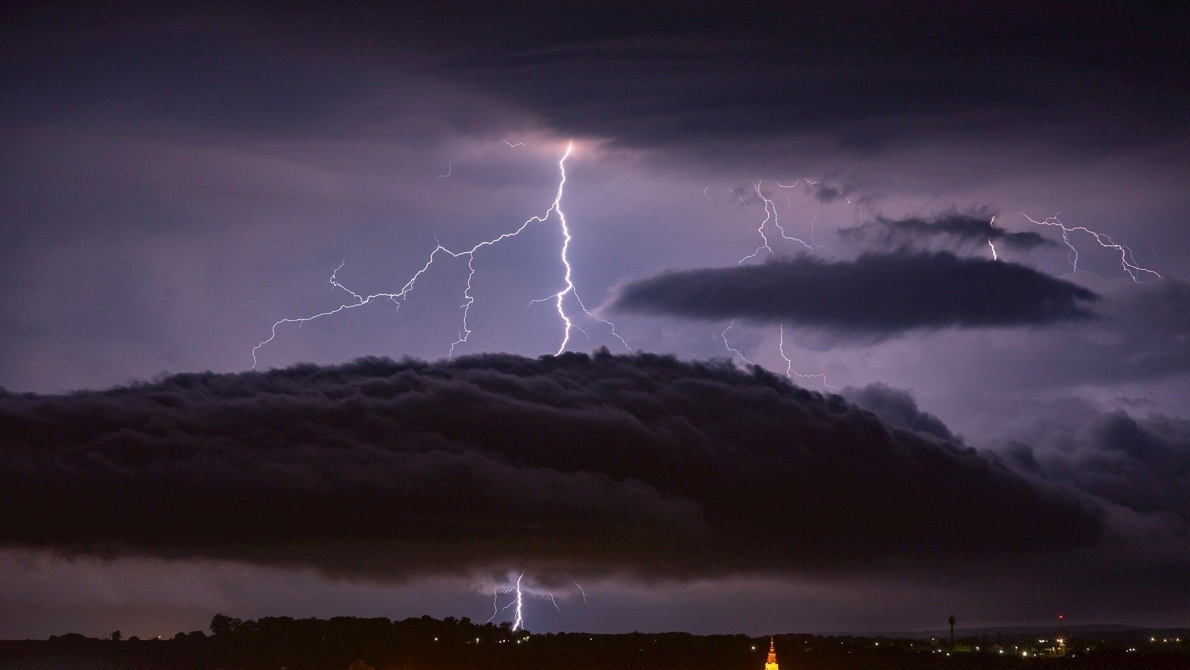 Tormenta eléctrica. EFE/EPA Gyorgy Varga.