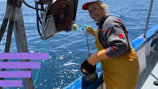 Carmen Argudo, en su barco.