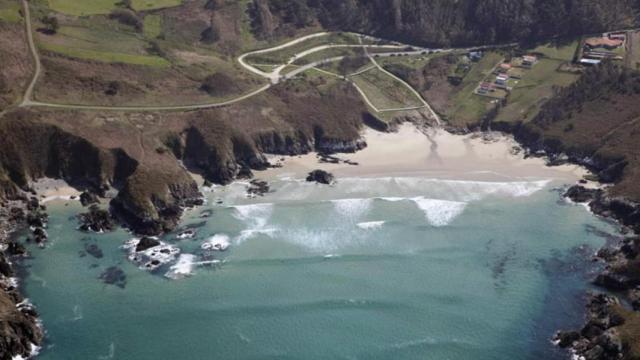 Encuentran el cuerpo sin vida del pescador de caña que cayó al mar en Valdoviño (A Coruña)