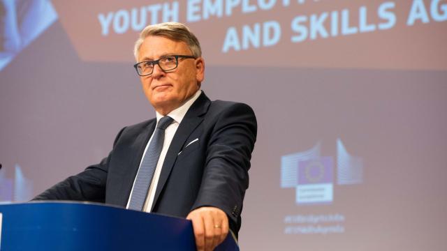 El comisario de Empleo, Nicolas Schmit, durante una rueda de prensa este miércoles