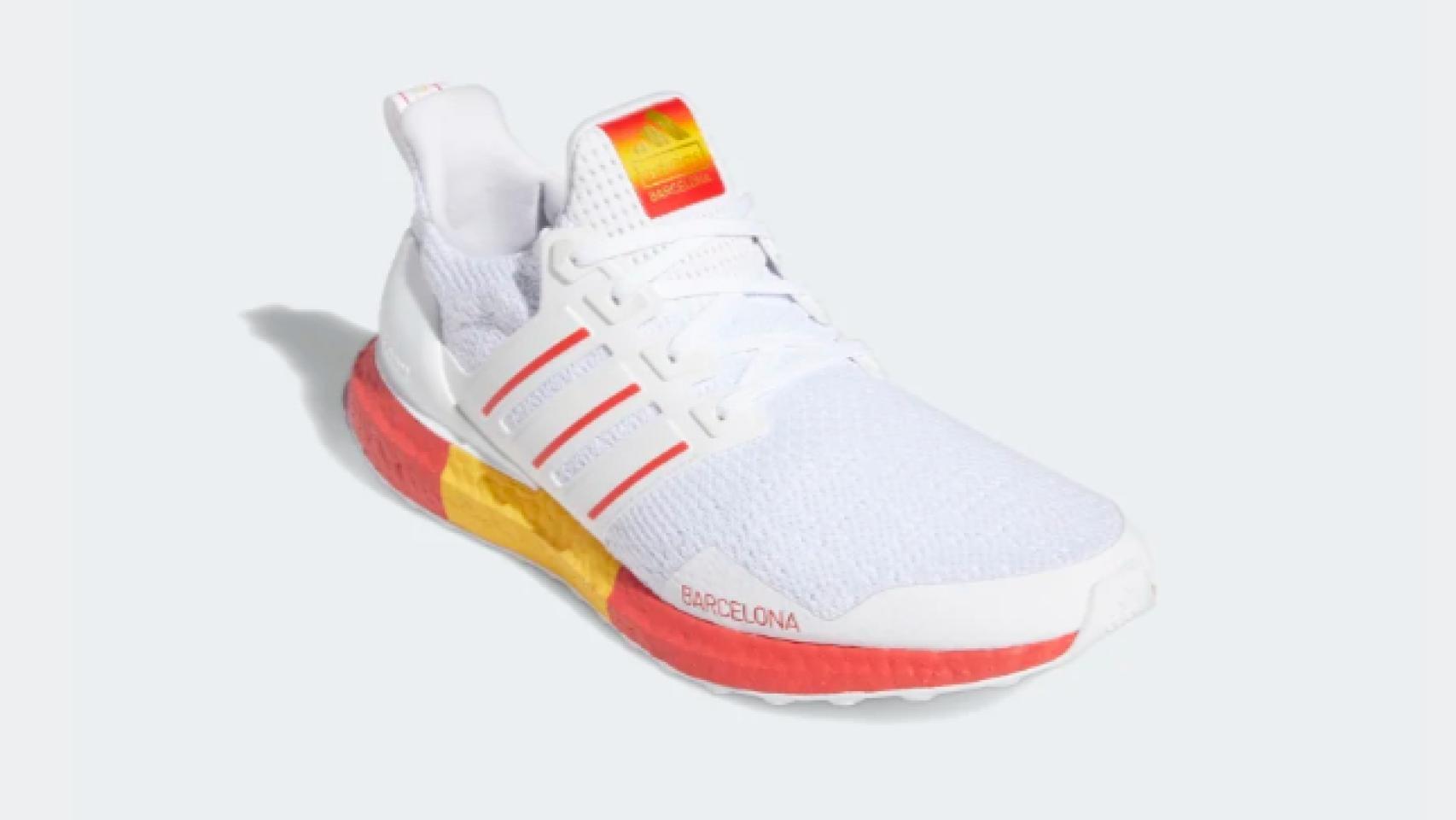 Zapatilla 'Barcelona' de Adidas con la bandera de España