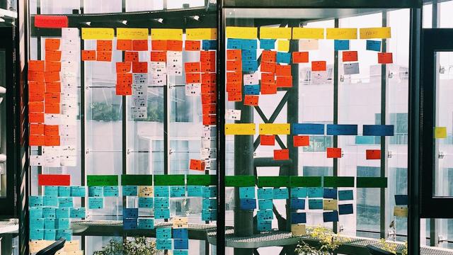 Las metodologías ágiles mejoran la adaptación de las empresas a los cambios.