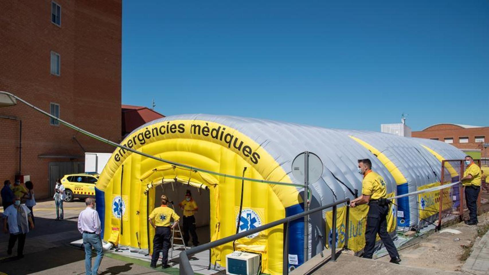Hospital de campaña en Lleida.