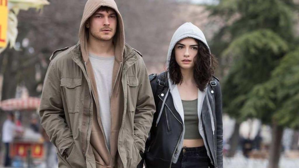 Fotograma de Hakan, el protector.