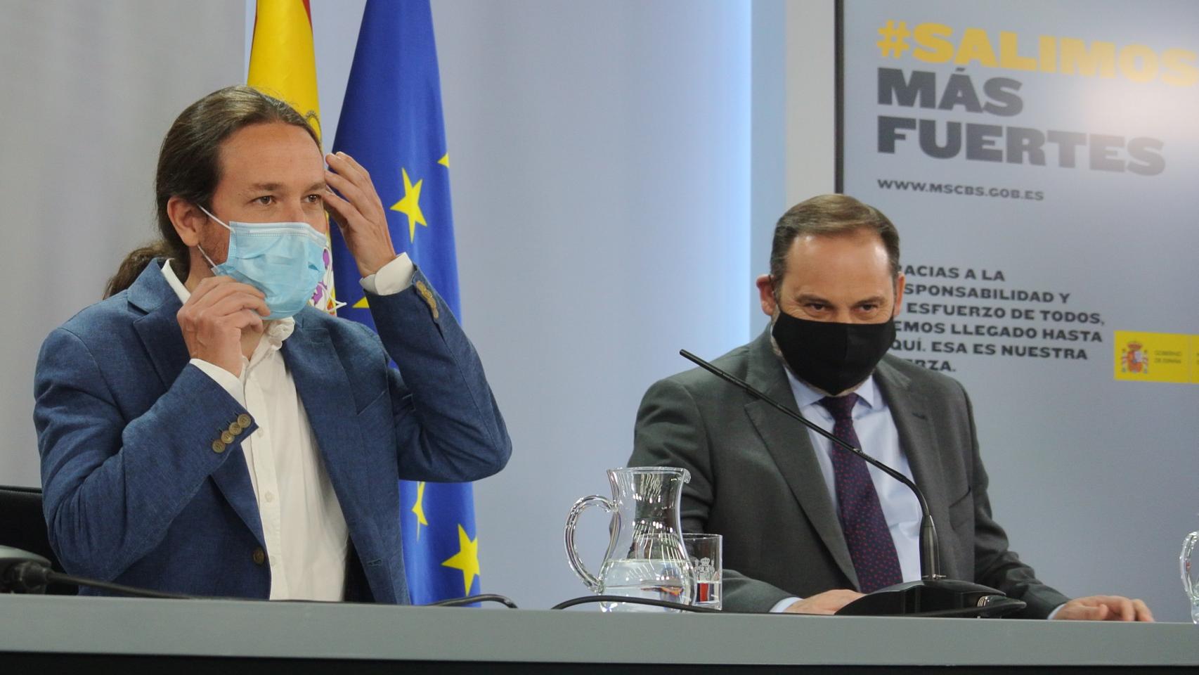 Pablo Iglesias, vicepresidente segundo del Gobierno, junto a José Luis Ábalos, ministro de Transportes.