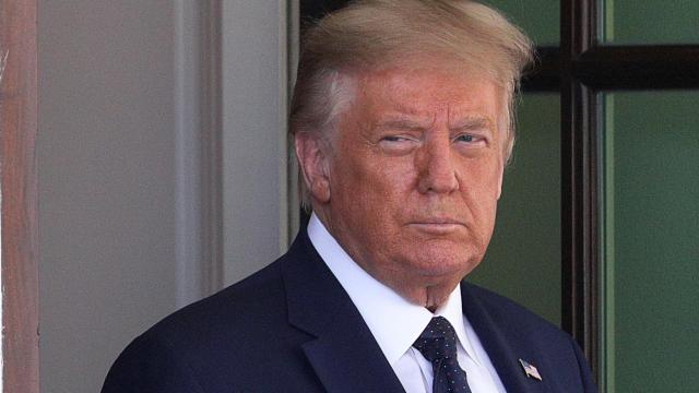Trump asegura haber tenido una conversación genial con el director ejecutivo de Microsoft sobre la compra de TikTok.