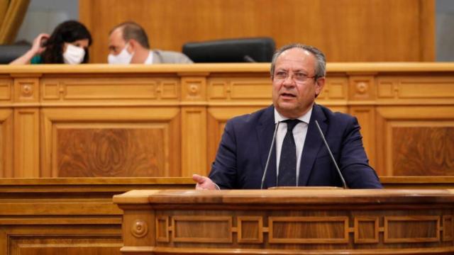 Juan Alfonso Ruiz Molina, consejero de Hacienda y Administraciones Públicas (Foto: Cortes CLM)