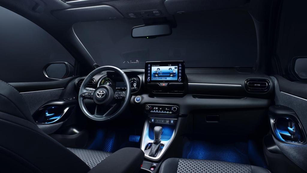 Interior del Toyota Yaris.