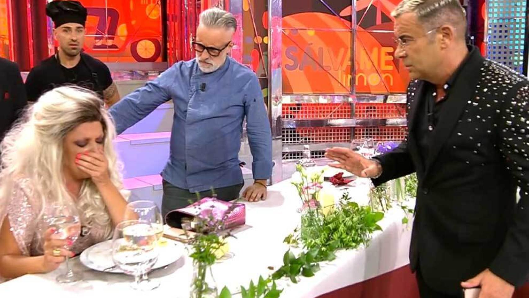 Lydia Lozano se atragantó con una espina del menú de Rafa Mora y Kiko Jiménez (Telecinco)