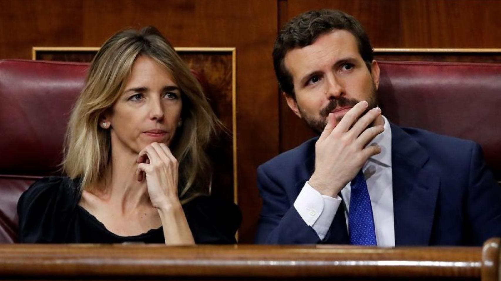 Pablo Casado y Cayetana Álvarez de Toledo, juntos en el Congreso de los Diputados.