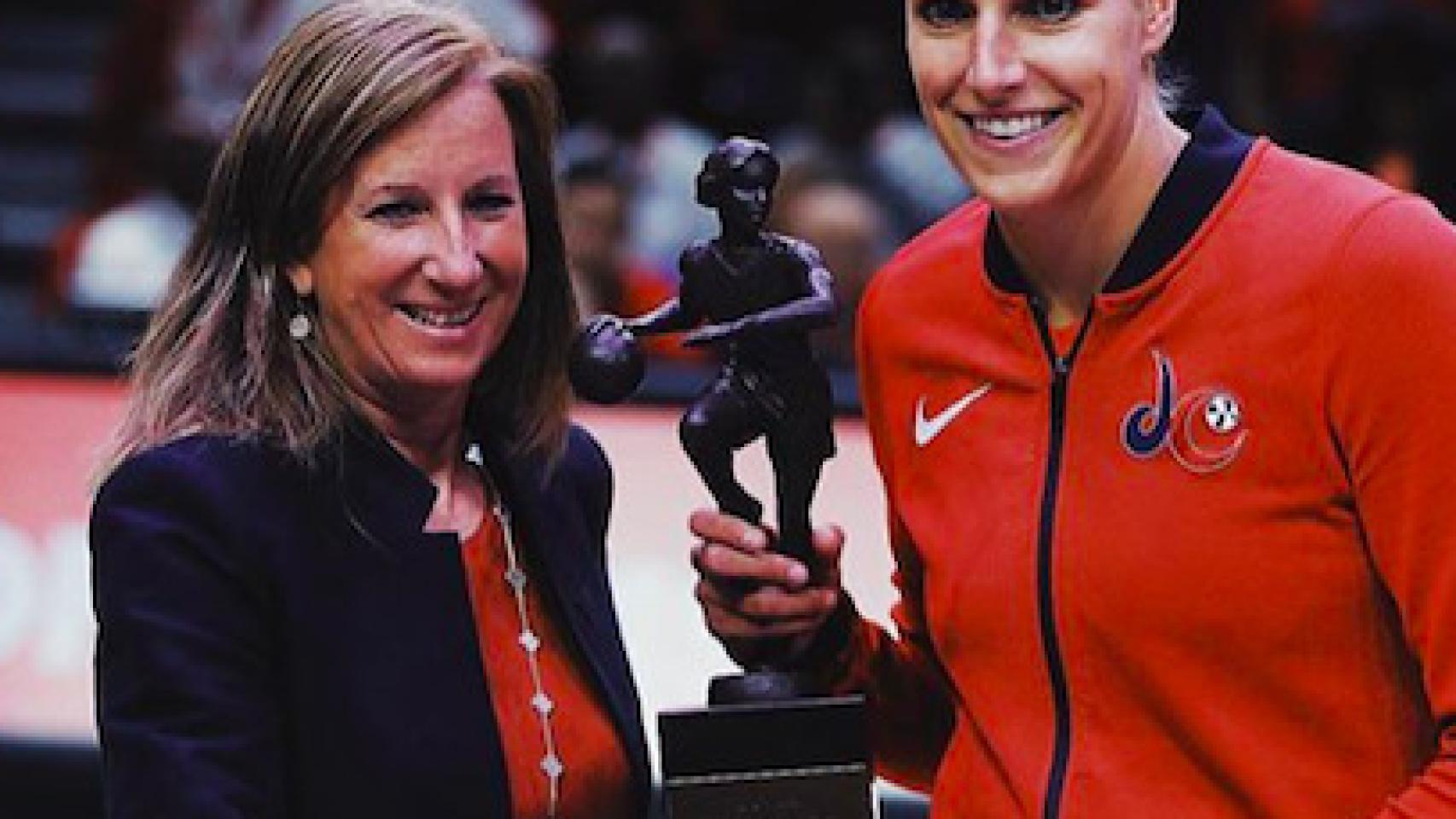 Delle Donne recoge el premio de MVP