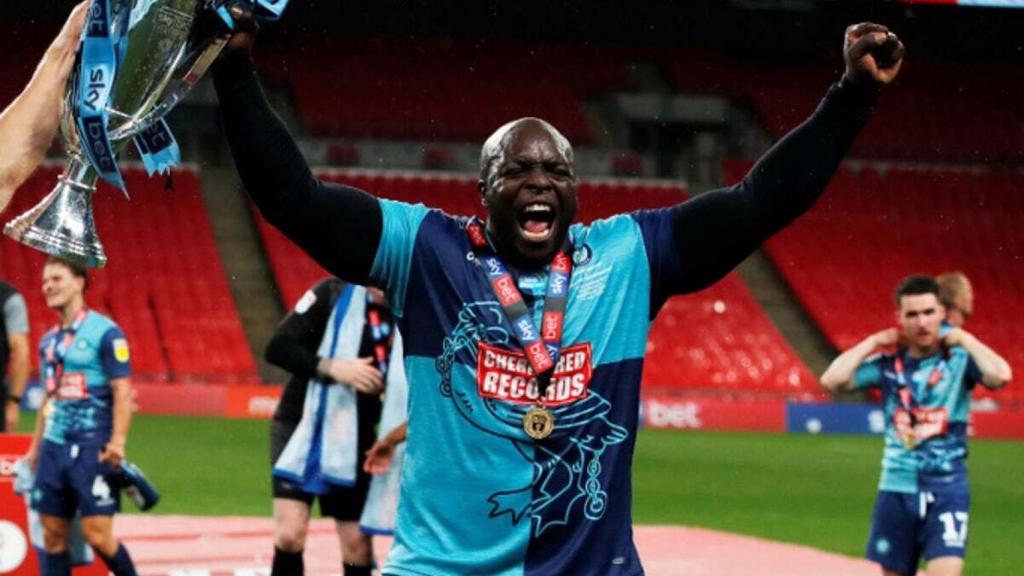 Adebayo Akinfenwa, futbolista del Wycombe Wanderers