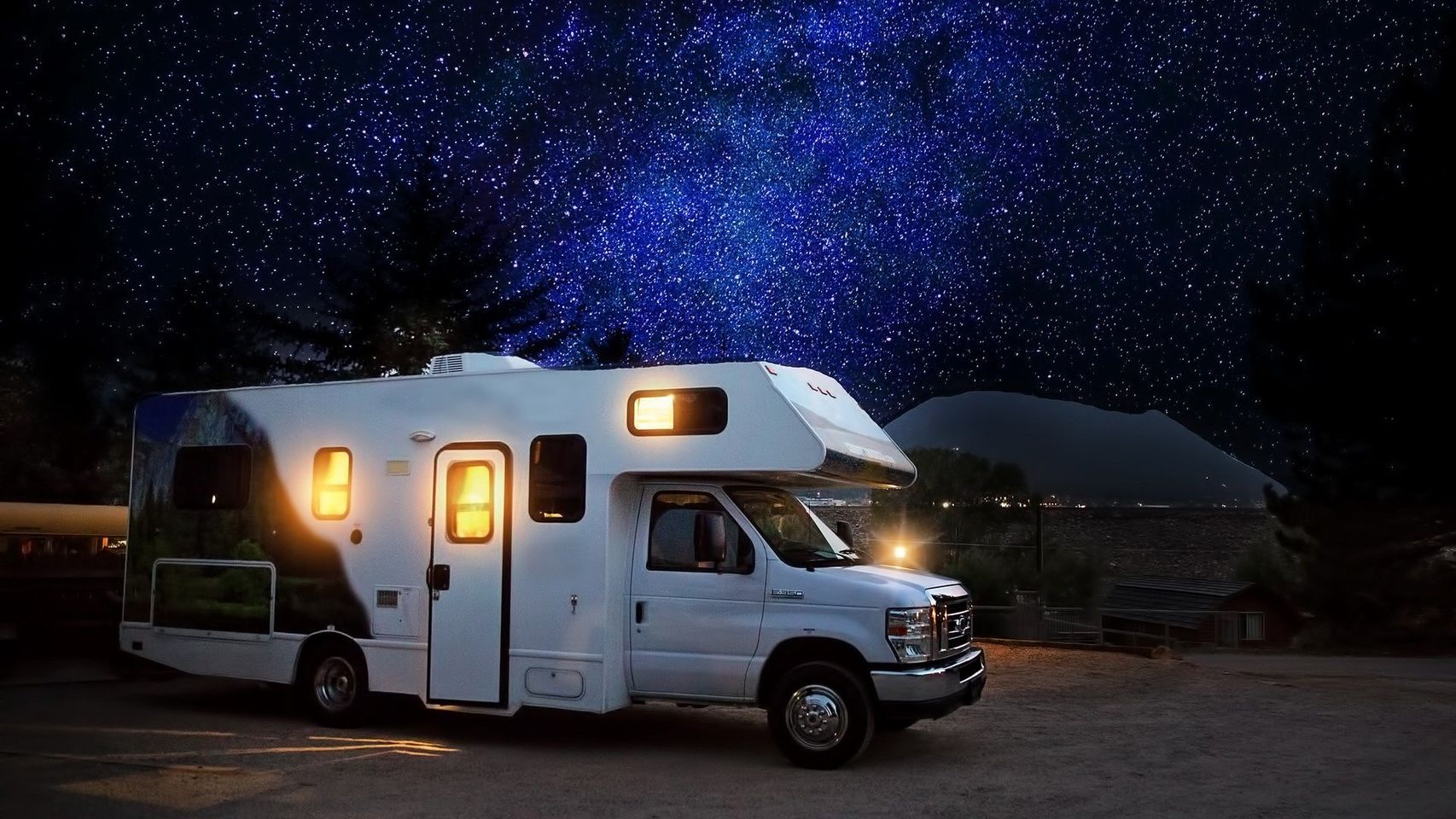 Disfrutar de las vacaciones recorriendo España en una autocaravana.