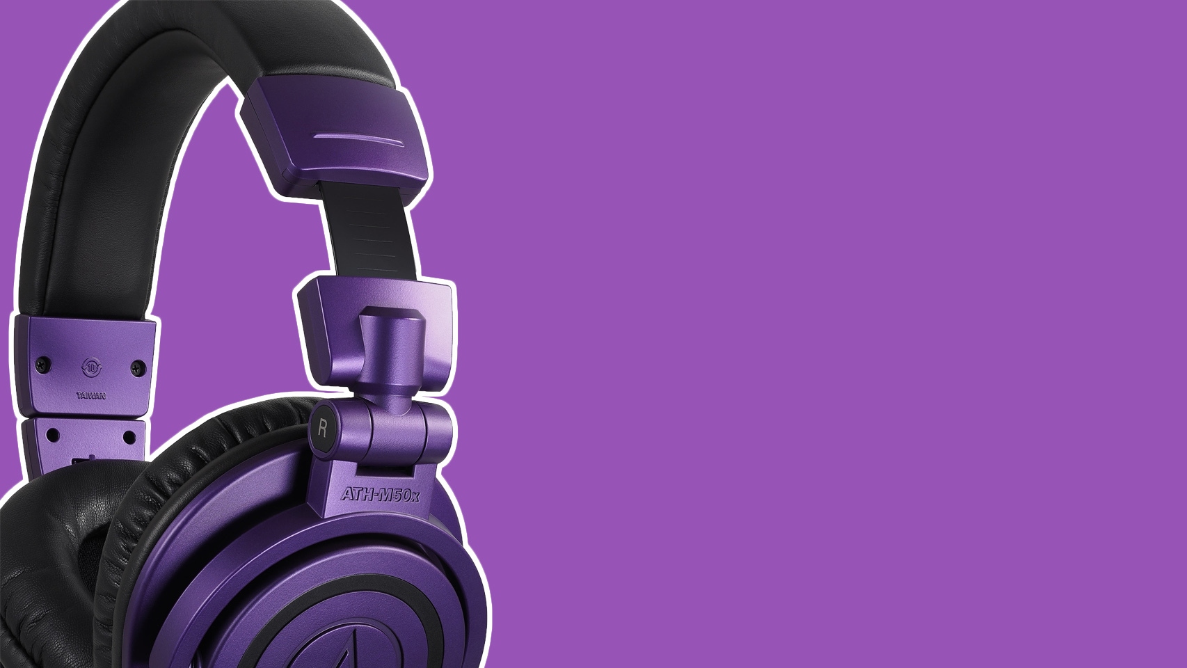 Auriculares Audio Technica en color morado.