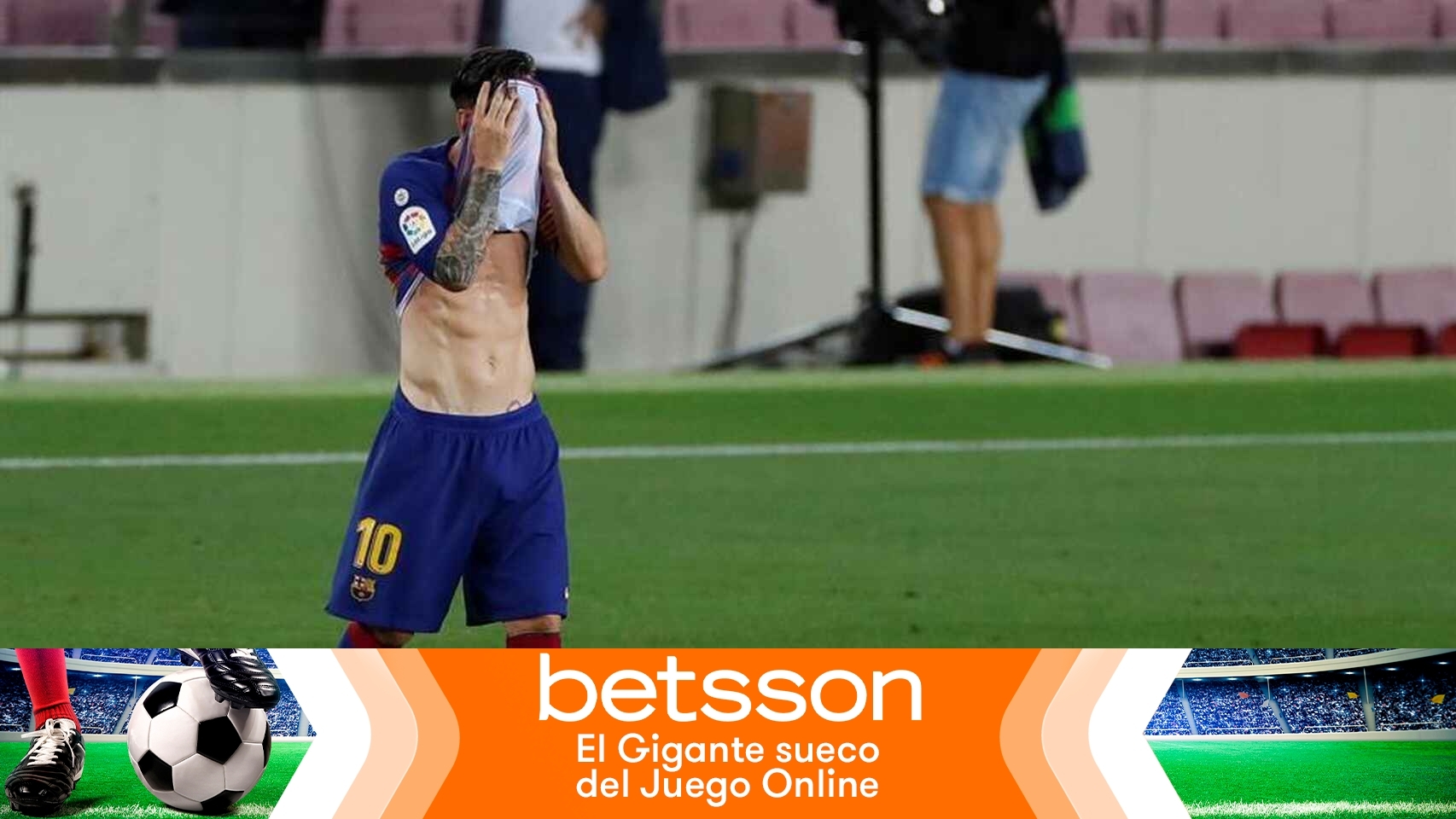 Leo Messi se lamenta de una acción en un partido de La Liga