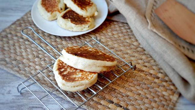 Crumpets, el pan de sartén inglés