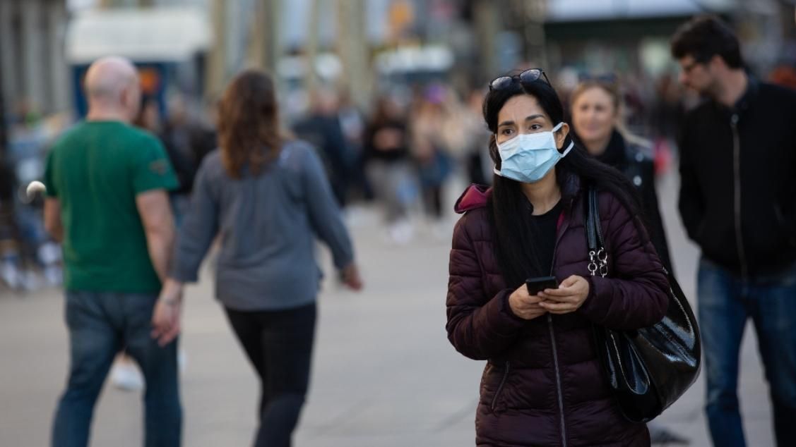 La pandemia se dispara en Cataluña: detectados 1.226 nuevos casos en un solo día