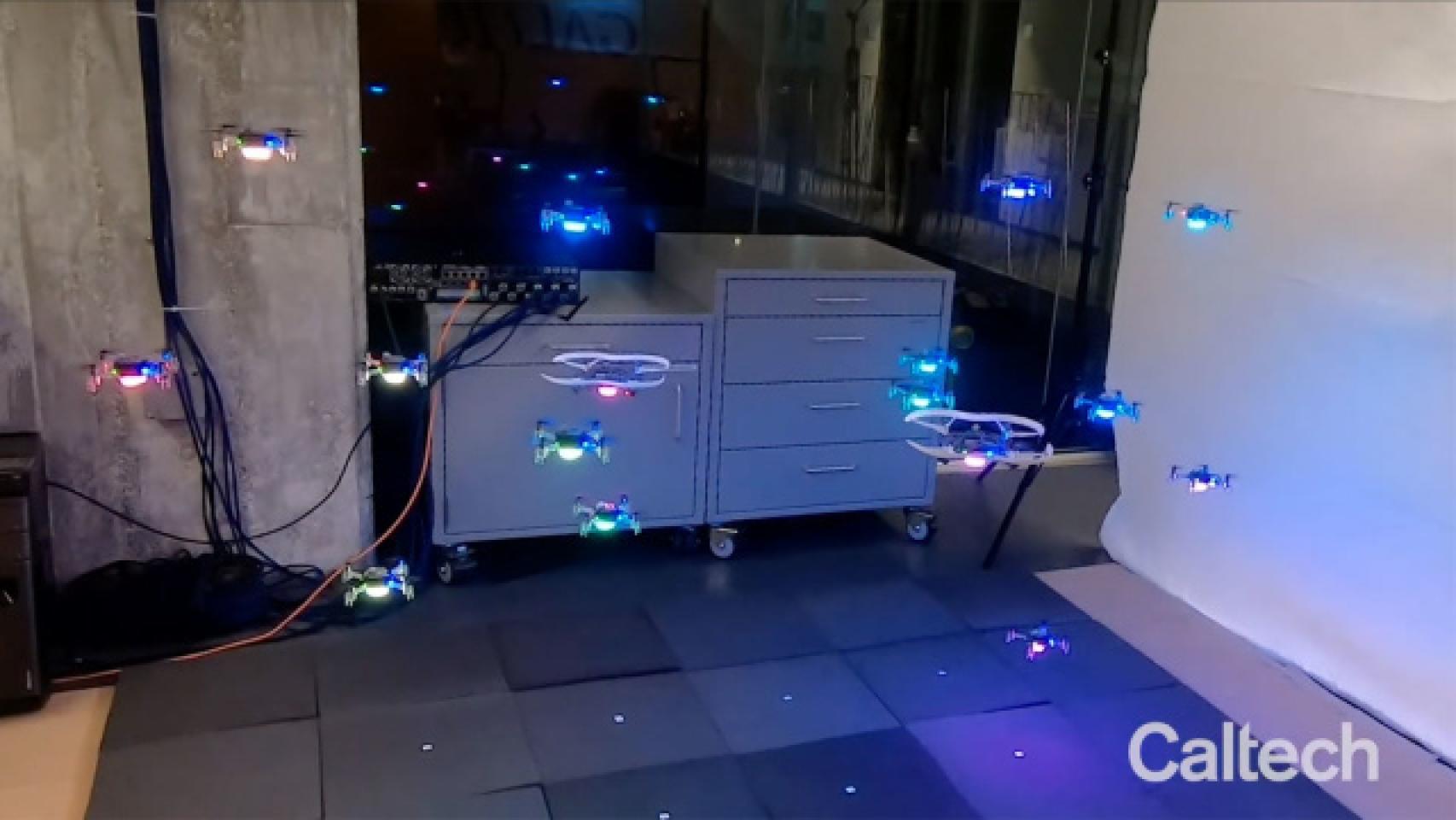 Enjambre de drones.
