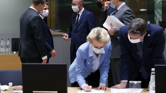 La UE ha acordado el fondo de rescate a España e Italia, con 750.000 millones y capacidad de veto para los frugales