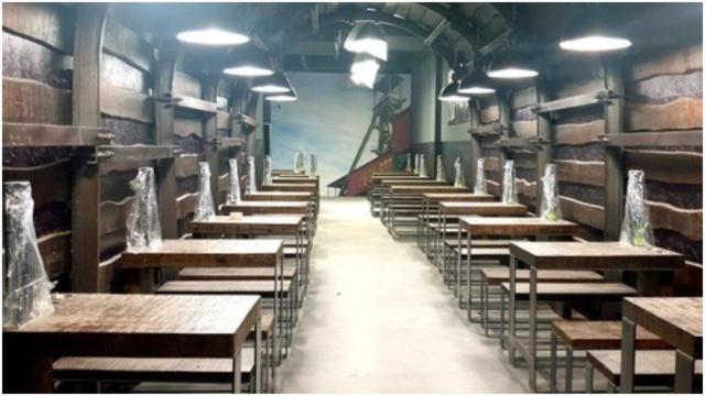 Un restaurante inspirado en una mina de carbón asturiana abre en el Marineda de A Coruña