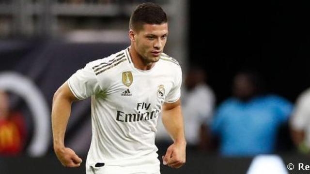 Jovic durante un partido del Real Madrid