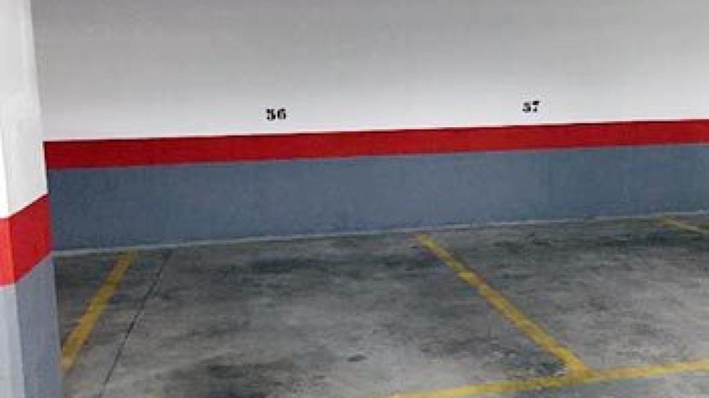 Una plaza de garaje.