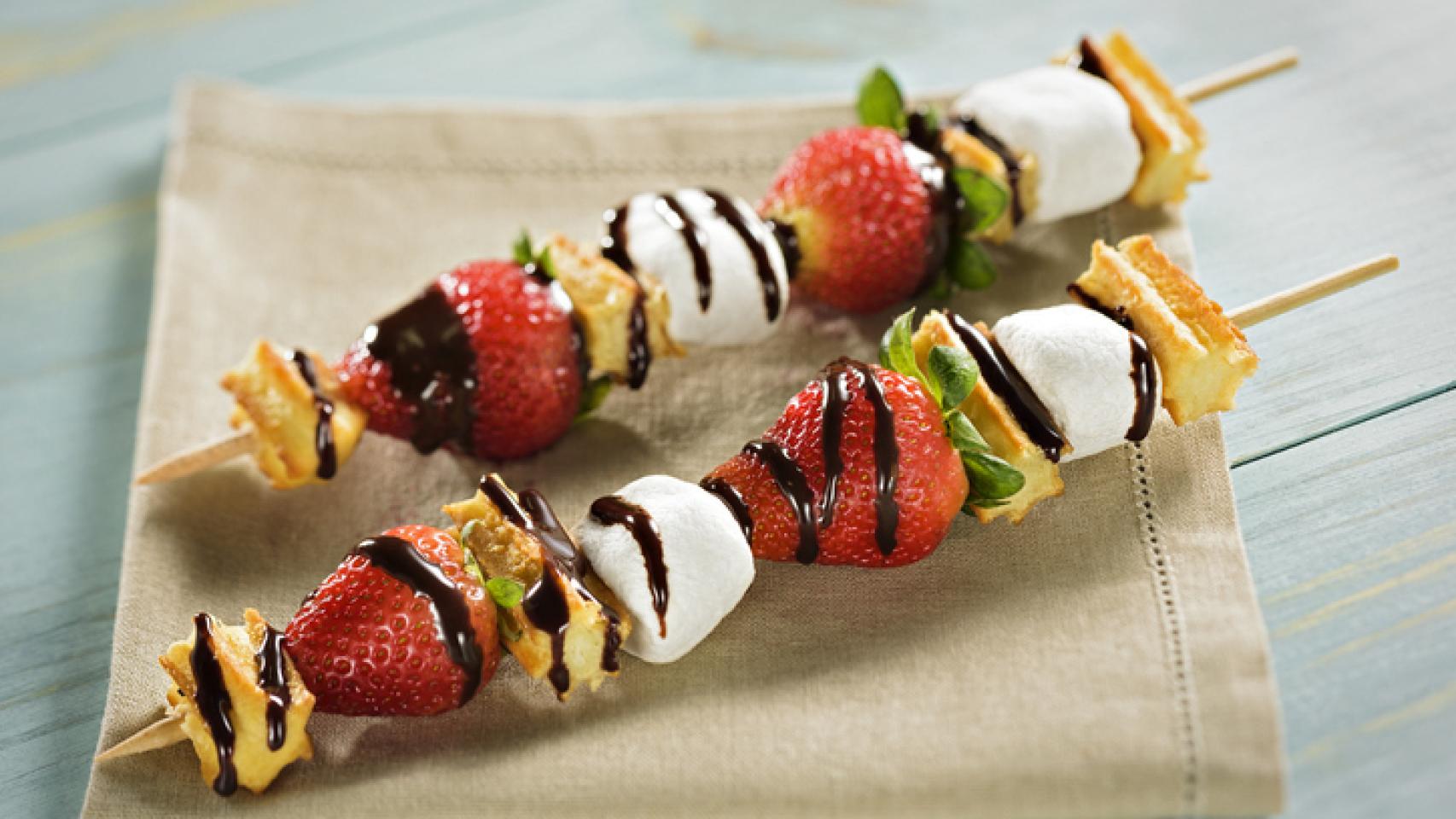 Brochetas de fruta para este verano