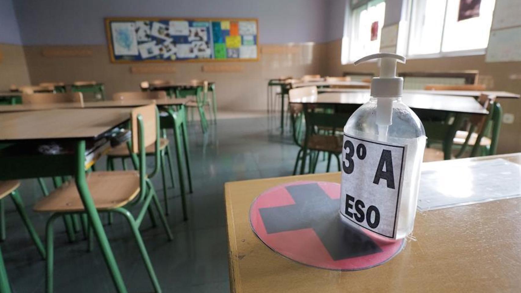 Los colegios están preparándose para la reapertura con medidas básicas obligatorias.