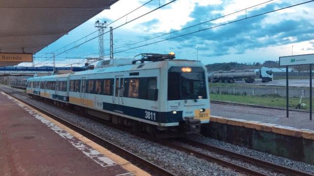 Tren de Cercanías en Cantabria.