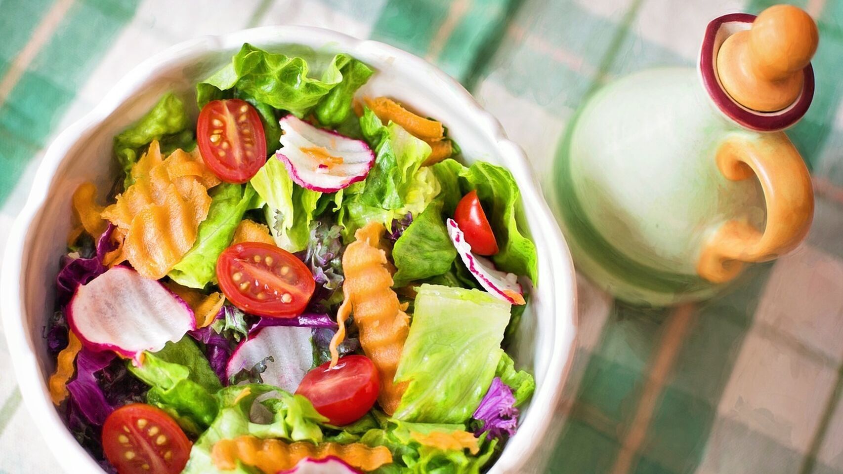 Una dieta sana se basa sobre todo en  el consumo de fruta y verduras.
