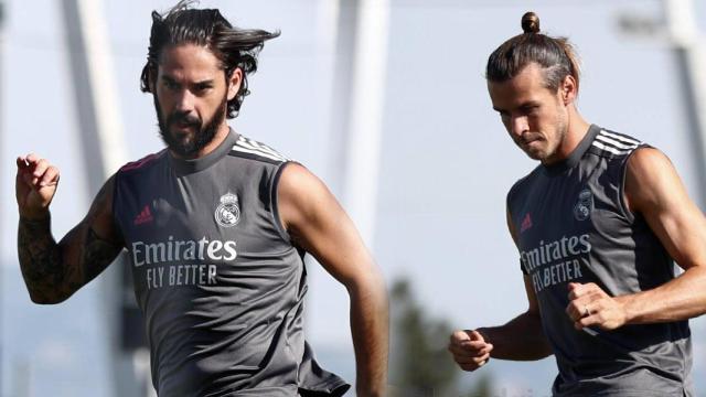 Isco Alarcón y Gareth Bale durante el entrenamiento de este martes