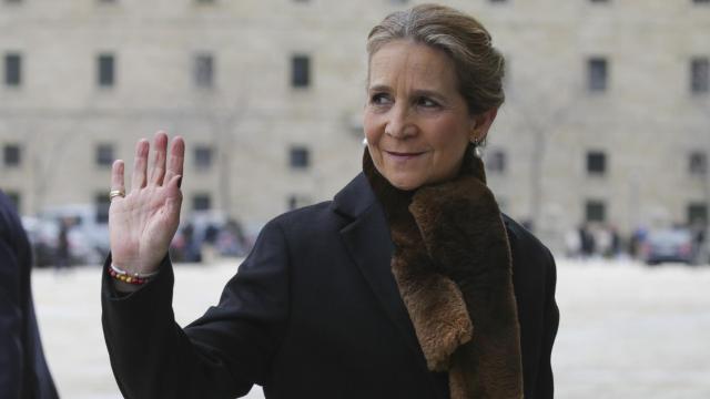 La Infanta Elena se aleja de las polémicas: lejos de Madrid durante el anuncio de Juan Carlos I