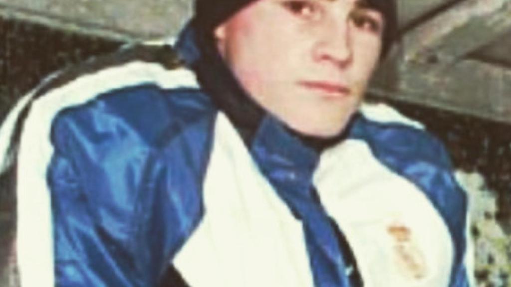 Casillas, en el banquillo durante su primer partido con el Real Madrid