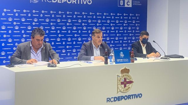 Fernando Vidal presidente deportivo rueda de prensa