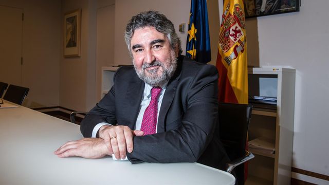 El Ministro de Deporte.