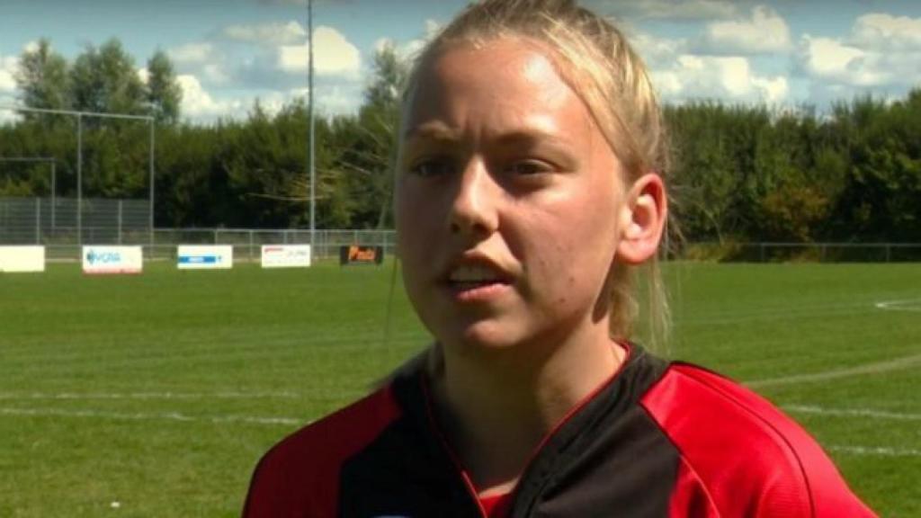 Ellen Fokkema, futbolista del VV Foarut