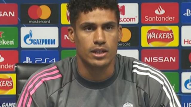 Varane contesta a Guardiola: No me gustan las comparaciones, Benzema es excepcional