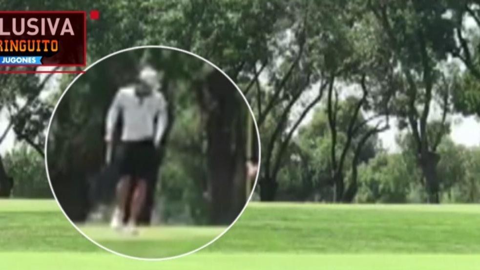 Gareth Bale jugando al golf este viernes en Madrid