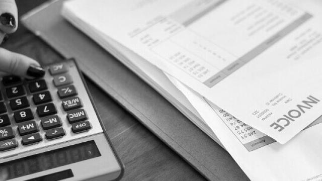 La anterior reforma suscitó numerosos debates jurisprudenciales siendo el principal el relativo a su ámbito temporal de aplicación.