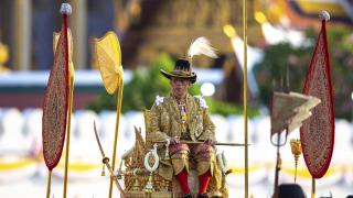 El rey de Tailandia Rama X durante su coronación.