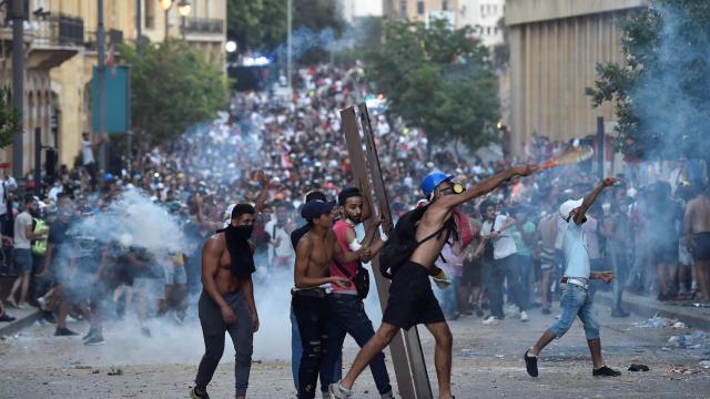 Protestas en Beirut tras la explosión de la pasada semana.