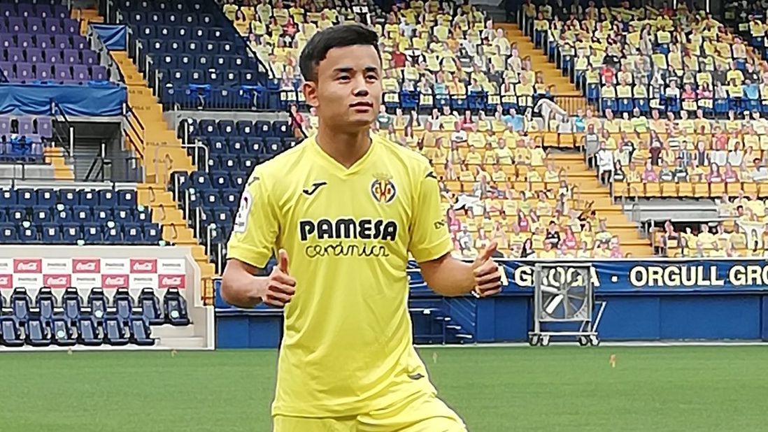 Take Kubo, durante su presentación con el Villarreal