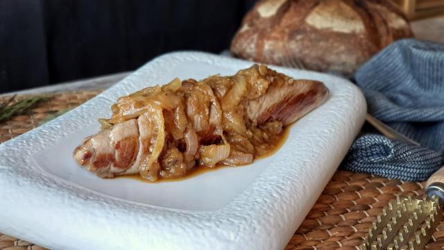 Ventresca de atún encebollada, consigue la excelencia de este clásico