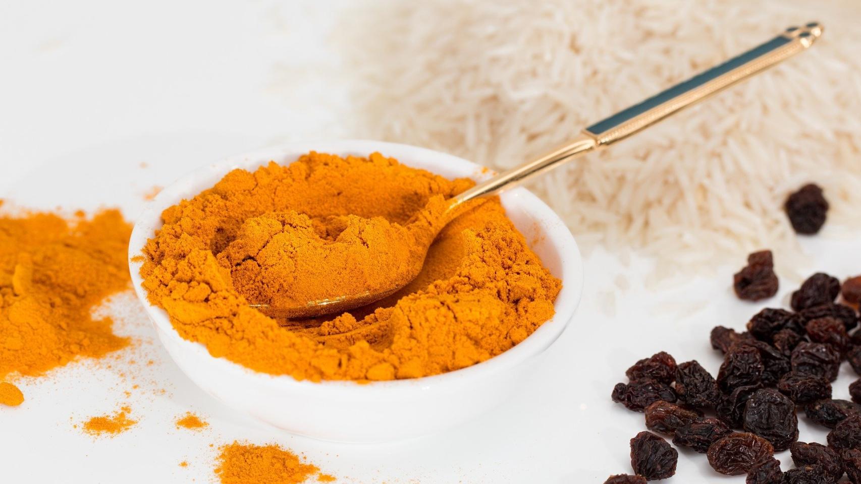 Los beneficios del curry para la salud