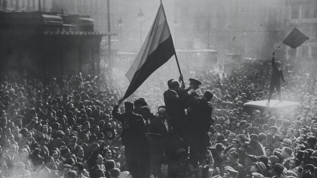 Proclamación de la II República Española, 14 de abril de 1931. Foto: Alfonso Sánchez Portela. Museo Reina Sofía