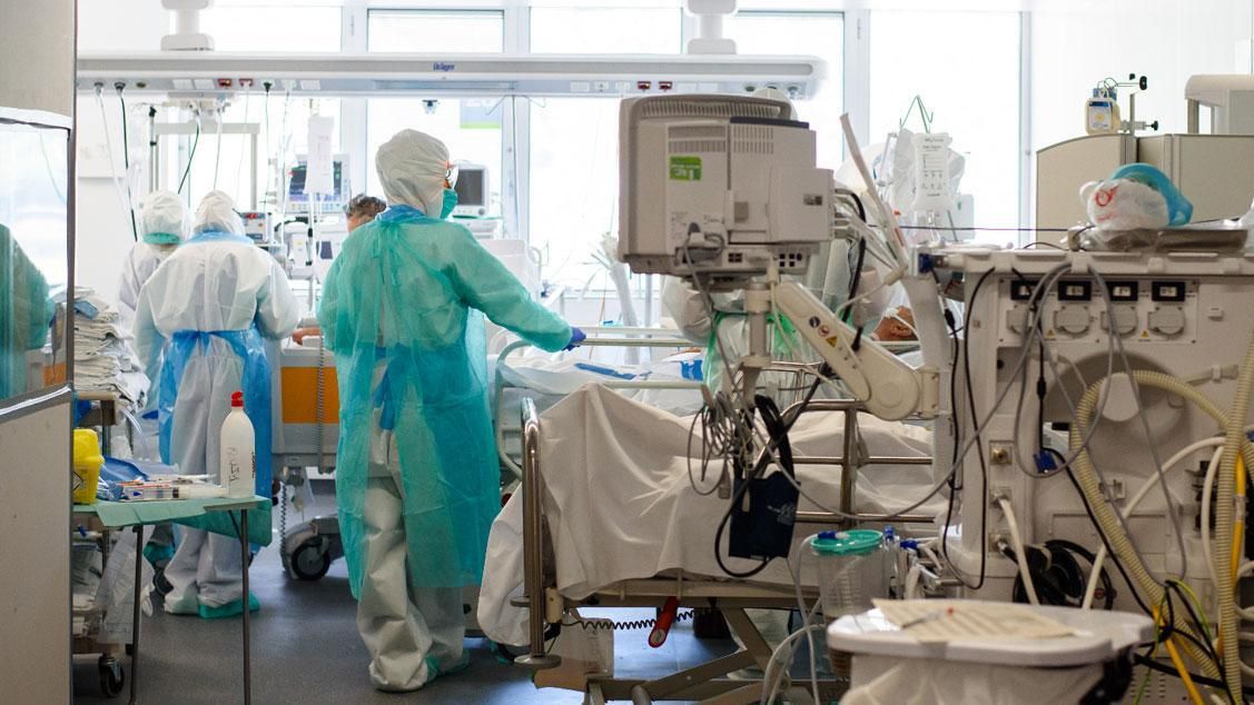 Cataluña notifica 1.120 positivos por Covid-19 y 6 muertos en el último día