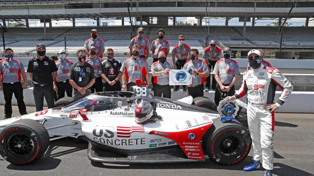 Andretti y su equipo celebran la pole en el Fast Nine