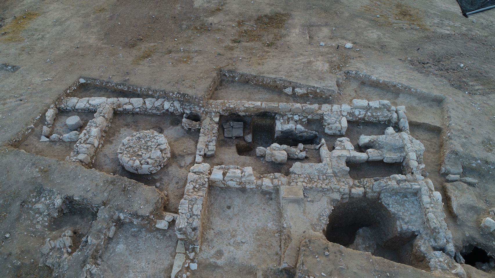 El descubrimiento tuvo lugar en una excavación en la ciudad de Rahat, de población mayormente beduina y ubicada en el Neguev, en el sur de Israel.