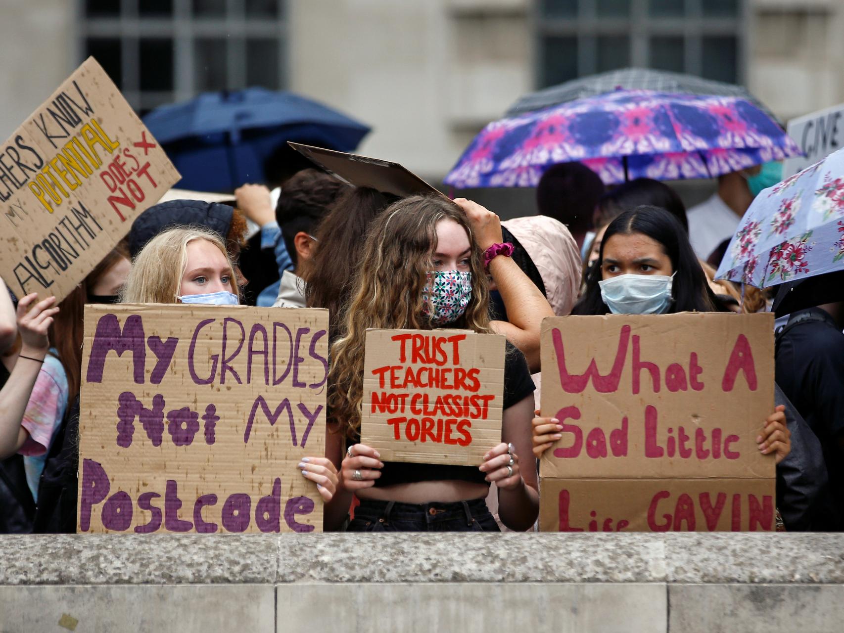 Cientos de estudiantes manifestándose este fin de semana.